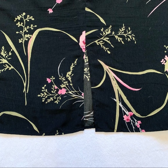 Vintage Floral Skirt with Tie Waistband and Zipper on Back - Picture 8 of 9